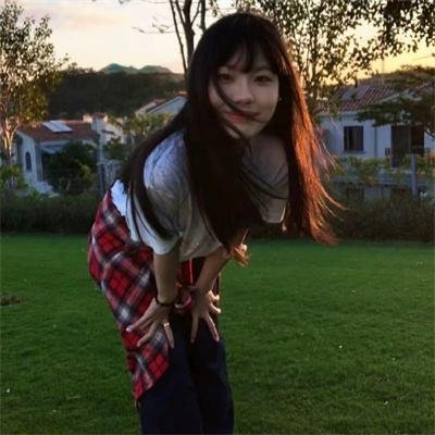 红衣少女